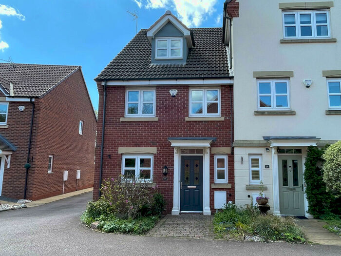 4 Bedroom Semi-Detached House To Rent In Thomas Firr Close, Quorn, LE12