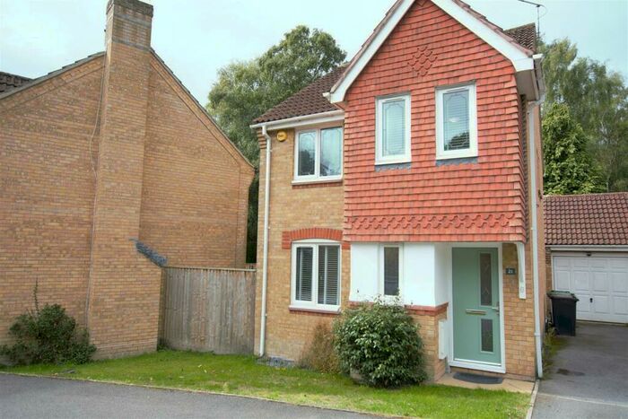 3 Bedroom Mews To Rent In Verwood, Dorset, BH31