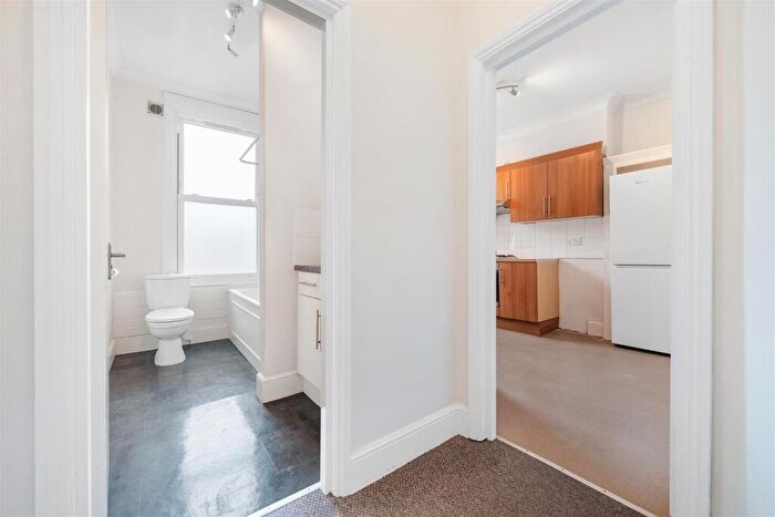 1 Bedroom Flat To Rent In Croydon Road, Anerley, London, SE20