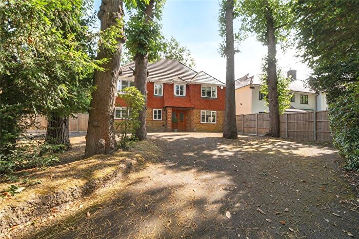 5 Bedroom Detached House For Sale In Croydon Road, Keston, BR2