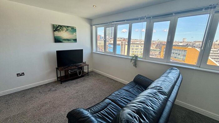 2 Bedroom Apartment To Rent In The Bar, Newcastle City Centre, NE1