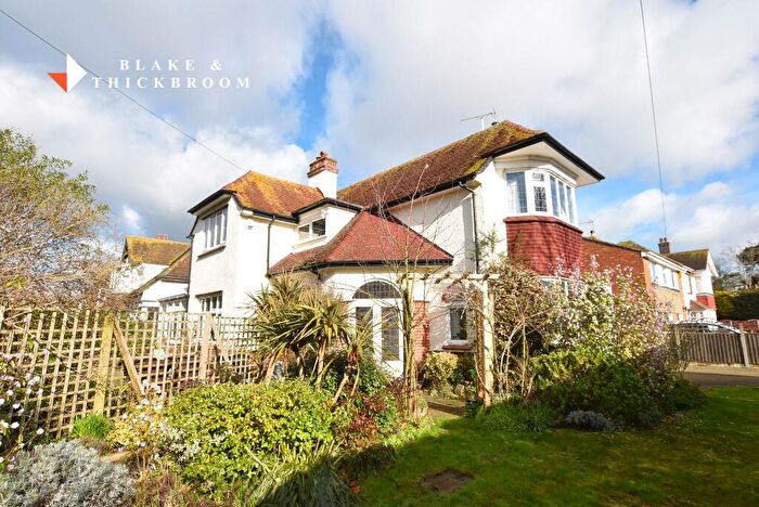 4 Bedroom Detached House For Sale In Lancaster Gardens East, Clacton-on-Sea, CO15