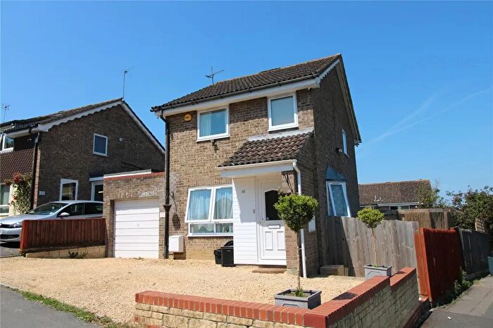 3 Bedroom Detached House To Rent In Belsay, Swindon, SN5