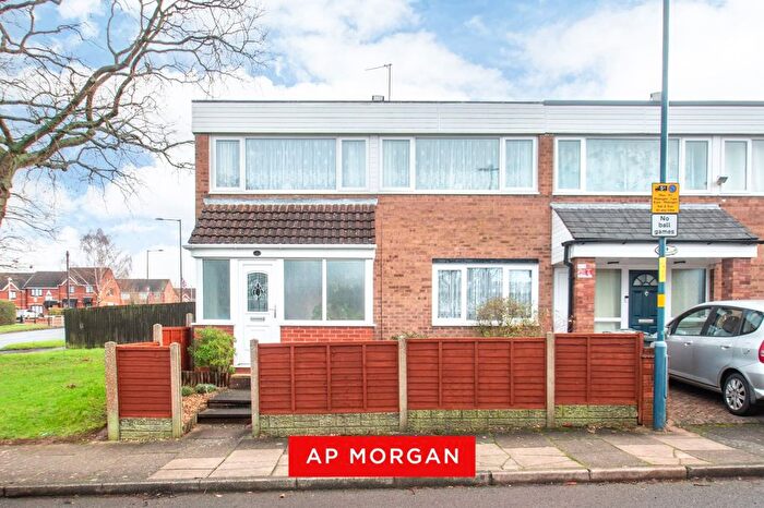 3 Bedroom End Terrace House For Sale In Kewstoke Croft, Northfield, Birmingham, West Midlands, B31