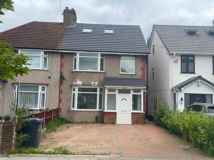 5 Bedroom Flat To Rent In Eastcote Ln, South Harrow, Harrow, HA2