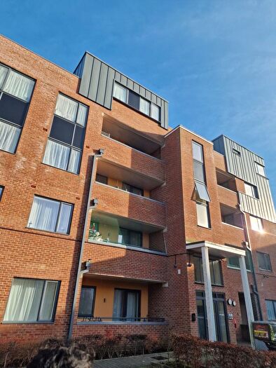 2 Bedroom Flat To Rent In Lowry Court Artisan Place, Harrow, Middlesex, HA3