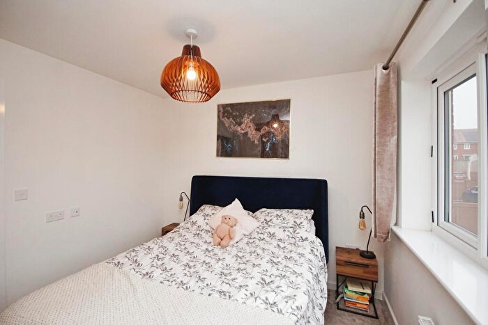 3 Bedroom End Of Terrace House For Sale In Collester Way, Bristol, BS35
