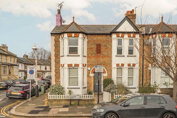 4 Bedroom Flat To Rent In Lothair Road, Lothair Road, W5
