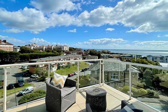 3 Bedroom Apartment To Rent In Bournemouth, BH5
