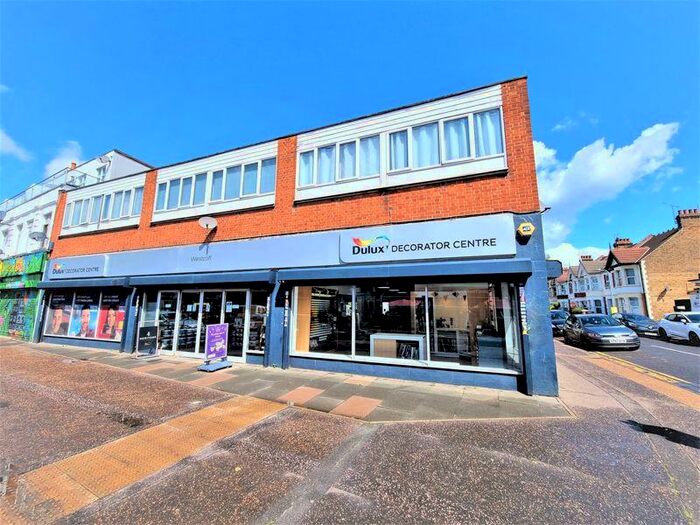 2 Bedroom Flat To Rent In London Road, Westcliff-On-Sea, SS0