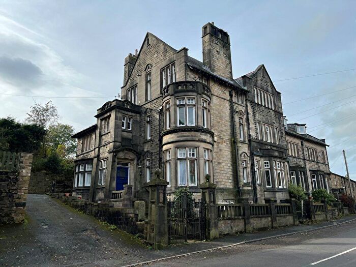 1 Bedroom Apartment To Rent In Flat Fernlea Manchester Road, OL3