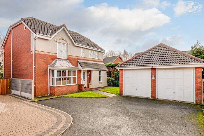 4 Bedroom Detached House For Sale In Radbourne Grove, Ladybridge, Bolton, BL3