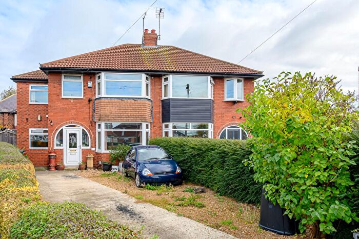 4 Bedroom Semi-Detached House For Sale In Calcaria Road, Tadcaster, LS24