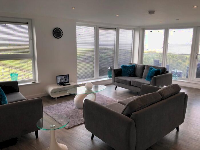 2 Bedroom Flat To Rent In Park Road, Aberdeen, AB24