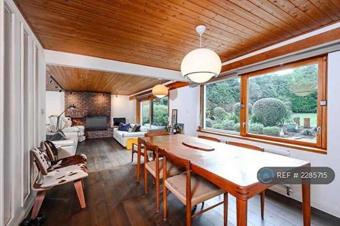 4 Bedroom Detached House To Rent In Beech Close, Cobham, KT11