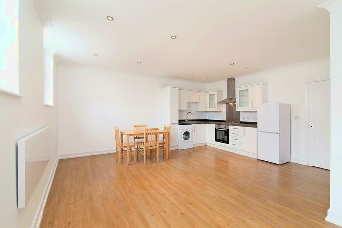 1 Bedroom Flat To Rent In Denmark Hill, , London, SE5