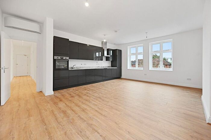 2 Bedroom Flat For Sale In Woodfield Road, Ealing, W5