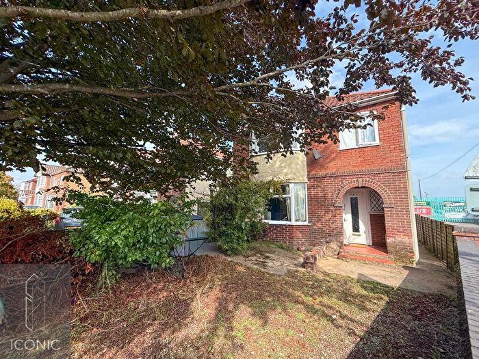 2 Bedroom Semi-Detached House For Sale In Reepham Road, Hellesdon, Norwich, NR6