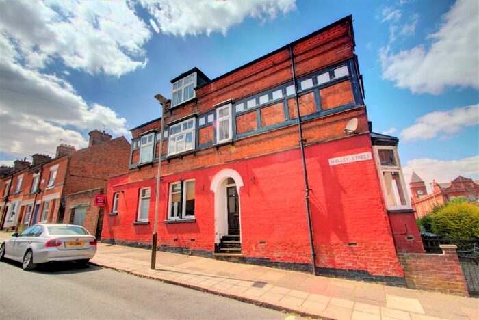 4 Bedroom Detached House To Rent In Shelley Street, Knighton, Leicester, LE2