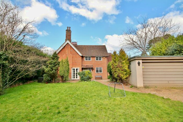 4 Bedroom Semi-Detached House To Rent In Heath House Road, Hook Heath, Woking, GU22