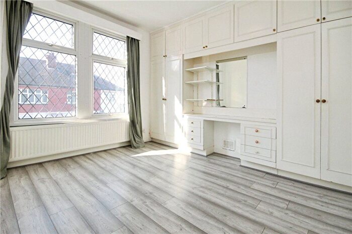 4 Bedroom Maisonette To Rent In Quadrant Road, Thornton Heath, CR7