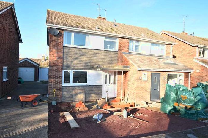 3 Bedroom Semi-Detached House To Rent In Chamberlain Gardens, Arborfield Cross, Reading, RG2
