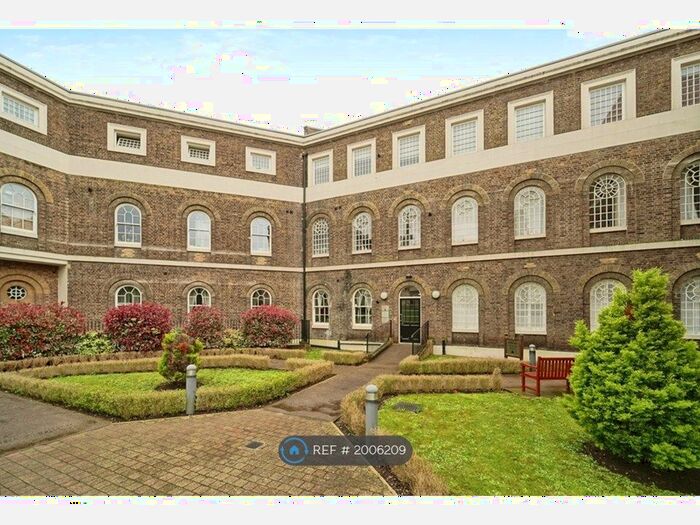 2 Bedroom Flat To Rent In Clerkenwell House, Southall, UB2
