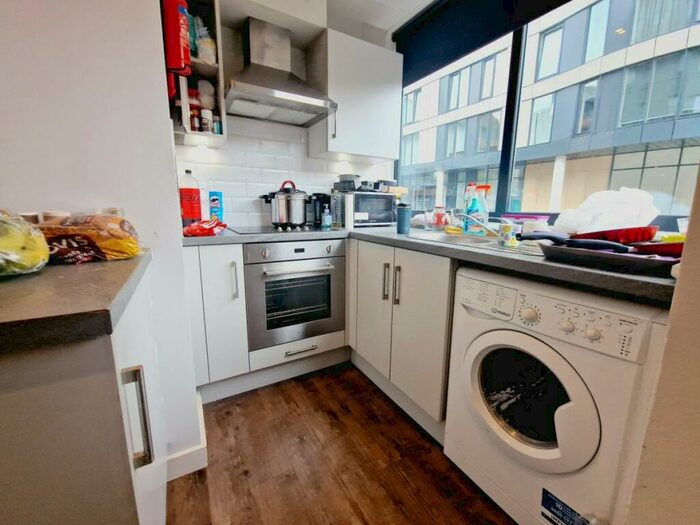 Flat To Rent In Kings Oak House, Harrow On The Hill, HA1