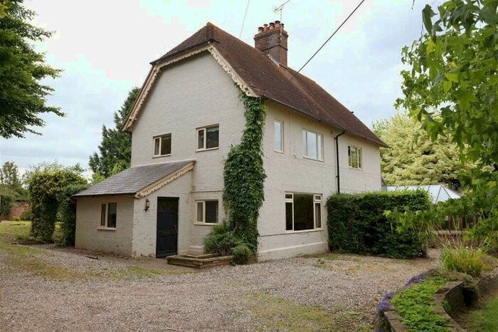 4 Bedroom Detached House To Rent In Henwick, Thatcham, RG18