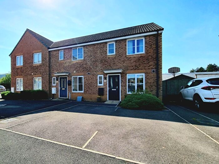 3 Bedroom End Of Terrace House For Sale In Llys Tre Dwr, Waterton, CF31