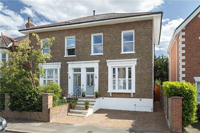 4 Bedroom Semi-detached House For Sale In Acacia Grove, New Malden, KT3