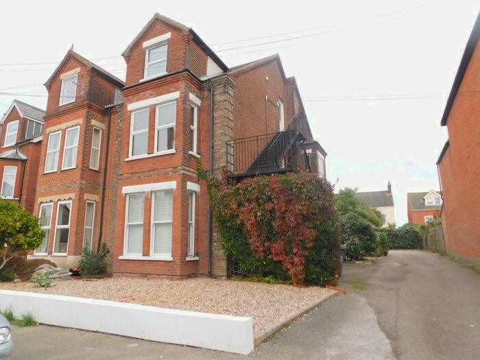 1 Bedroom Flat To Rent In Quilter Road, Felixstowe, IP11