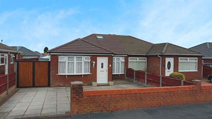 2 Bedroom Semi-Detached Bungalow For Sale In Hyacinth Close, Haydock, St Helens, WA11