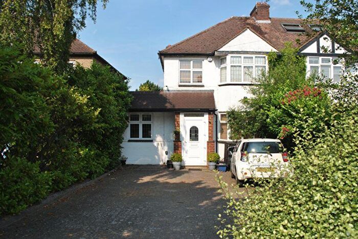 4 Bedroom Semi Detached House To Rent In Rvc Student: Southgate Road, Potters Bar, EN6