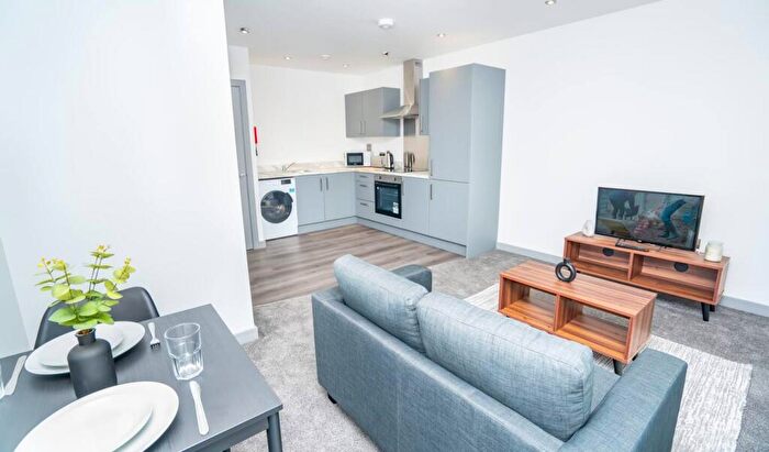 2 Bedroom Apartment For Sale In Prospect Hill, Redditch, B97