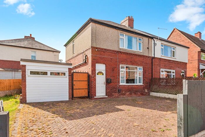 3 Bedroom Semi-Detached House For Sale In Mulberry Place, Ryhill, Wakefield, WF4