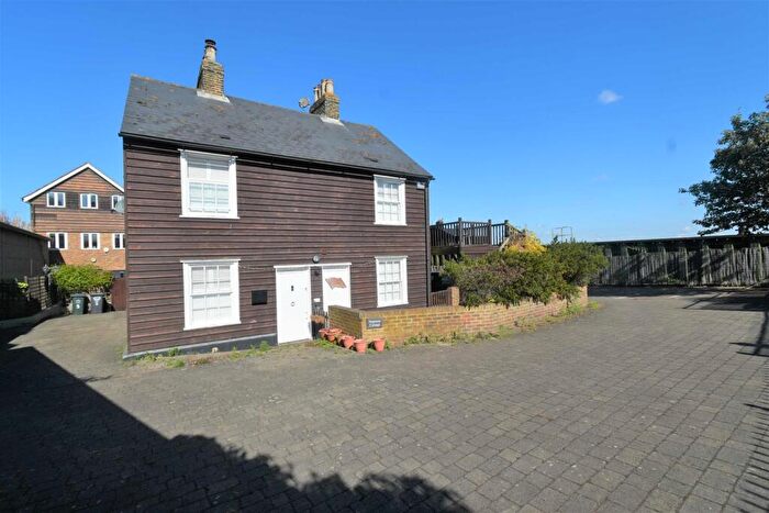 3 Bedroom House For Sale In Neptune Cottage, Bendigo Wharf, Pier Road, Greenhithe, DA9