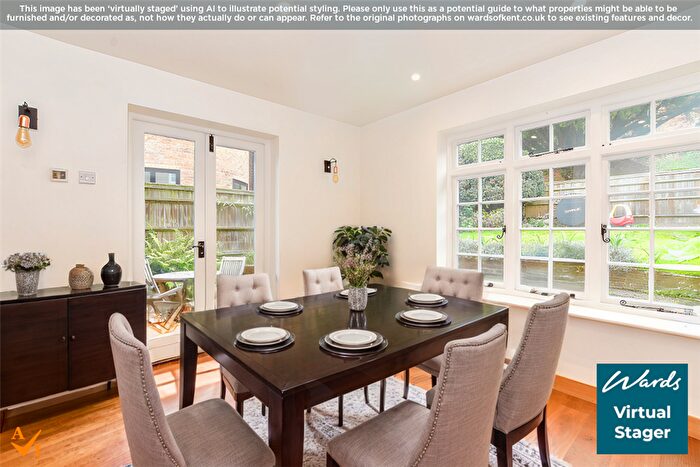 4 Bedroom End Of Terrace House For Sale In Church Close, Brenchley, Tonbridge, Kent, TN12
