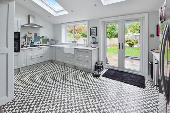 3 Bedroom Terraced House For Sale In Wilson Avenue, Rochester, ME1