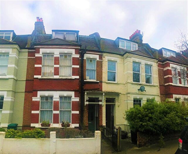 4 Bedroom Terraced House For Sale In Moring Road, SW17
