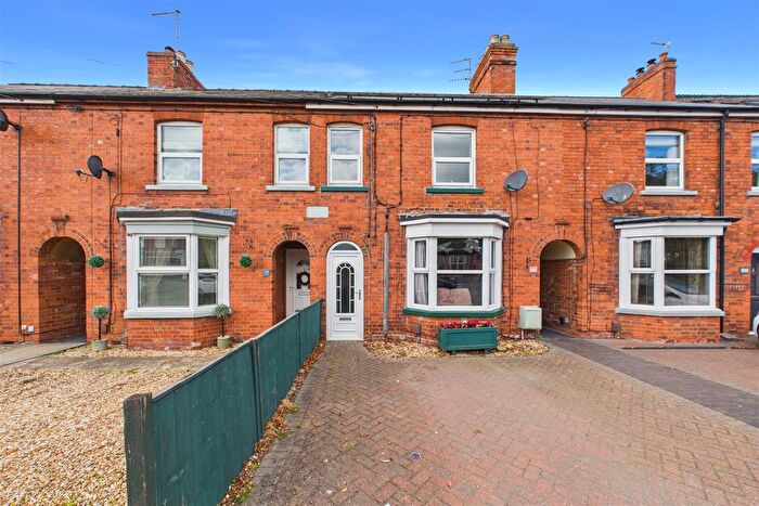 4 Bedroom Terraced House For Sale In London Road, Balderton, Newark, NG24