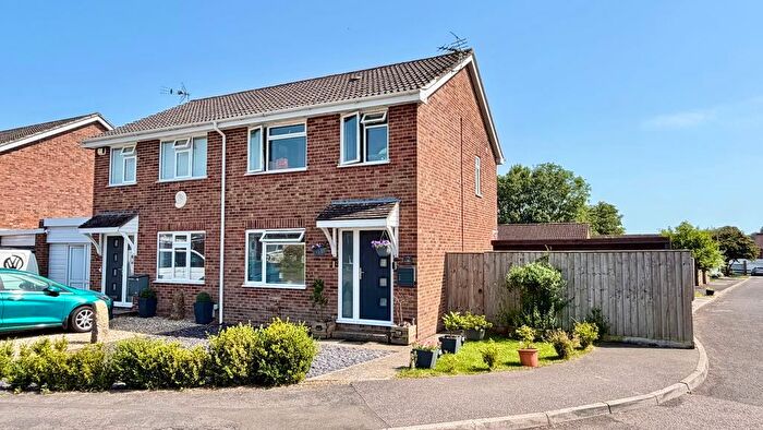 3 Bedroom Semi Detached House For Sale In Gifford Close, Chard, Somerset, TA20