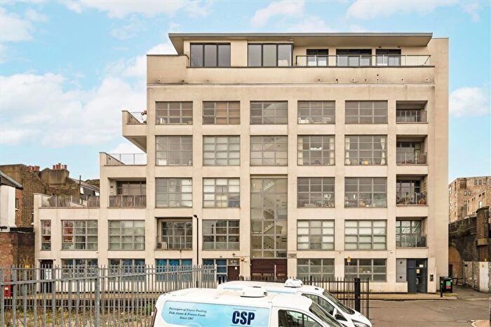 1 Bedroom Flat To Rent In Bethwin Road, Elephant & Castle, SE5