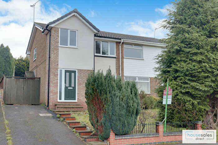 3 Bedroom Semi-Detached House For Sale In Glebe Road Thringstone, Coalville, LE67