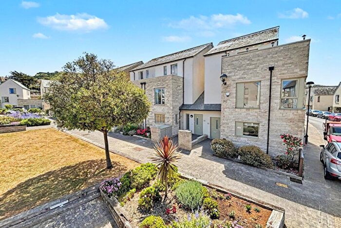 4 Bedroom End Of Terrace House For Sale In Portland, DT5