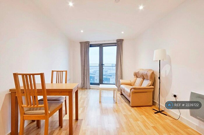 2 Bedroom Flat To Rent In Cross Green Lane, Leeds, LS9