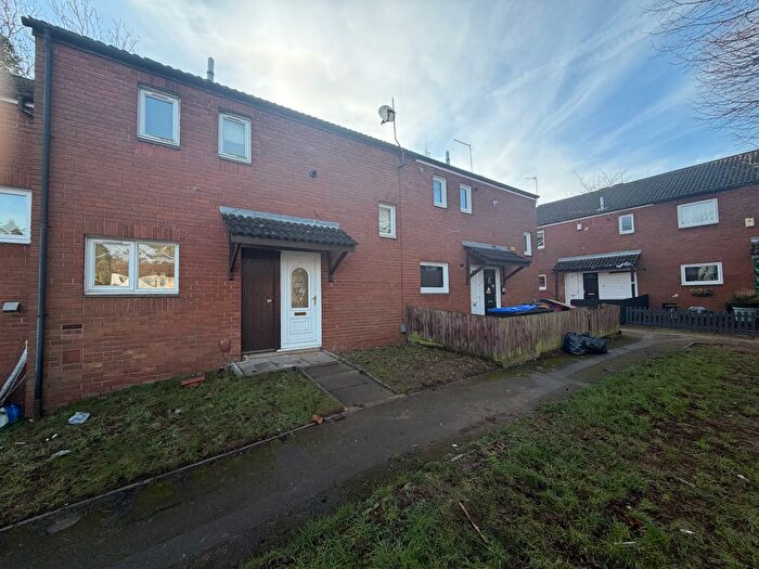 2 Bedroom Property To Rent In Joshua Square, Camp Hill, Northampton, NN4