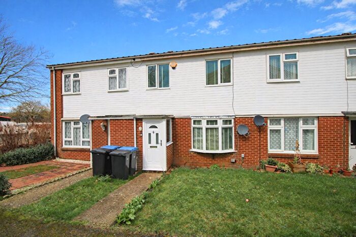 3 Bedroom Terraced House For Sale In Sycamore Field, Harlow, CM19