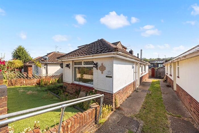 3 Bedroom Semi-Detached Bungalow For Sale In North Lane, Portslade, Brighton, BN41