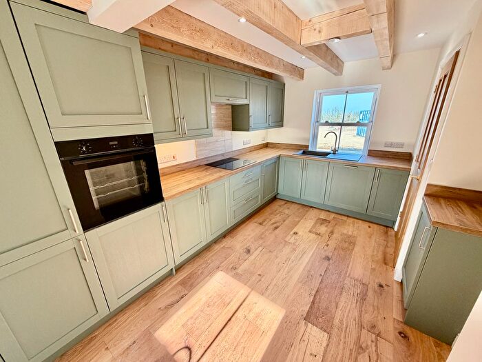 3 Bedroom Detached House For Sale In Court Meadow, Letterston, SA62